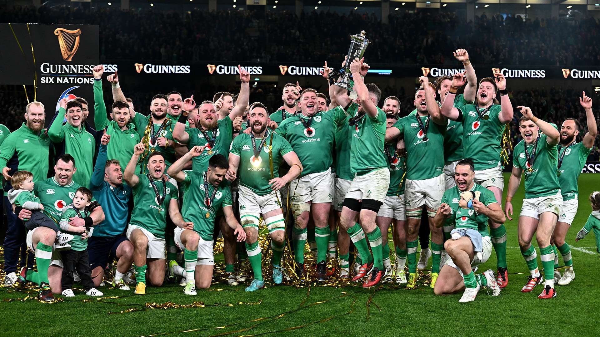 在紧张的比 在紧张的比